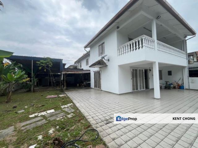 House for sale in Country Heights Damansara, Kuala Lumpur