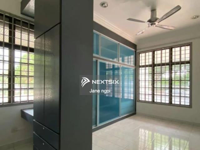 House for rent in Taman Molek, Johor Bahru