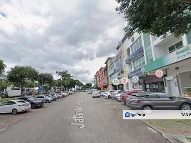 Shop for sale in Taman Molek, Johor Bahru