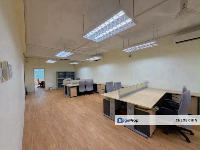 Shop for rent in Taman Molek, Johor Bahru