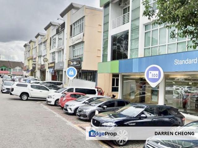 Shop for sale in Taman Molek, Johor Bahru
