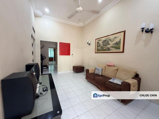 House for sale in Taman Molek, Johor Bahru