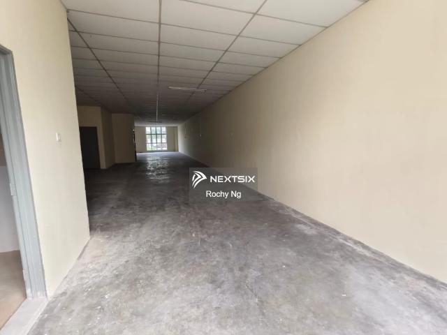 Shop for sale in Johor