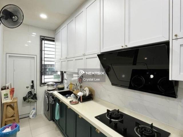 Shop for sale in Johor