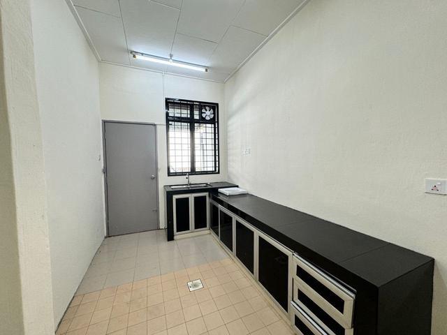 Terraced House for rent in Bandar Baru Permas Jaya, Kampung Senibong