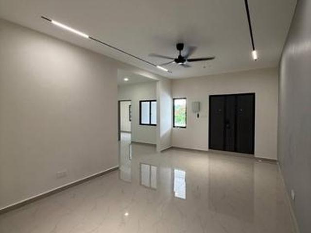 Bungalow for sale in Plentong, Johor