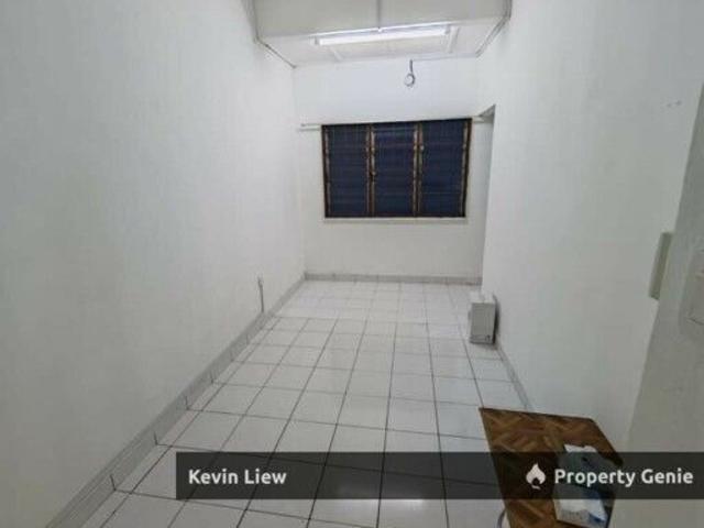 House for rent in Taman Molek, Johor Bahru