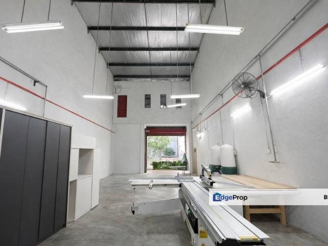 Warehouse for sale in Tebrau, Johor