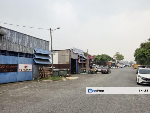 Warehouse for sale in Taman Mount Austin, Tebrau