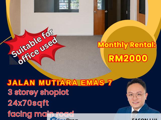 Shop for rent in Bukit Ledang, Johor