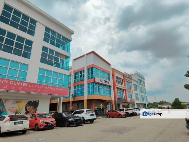 Shop for rent in Bukit Ledang, Johor