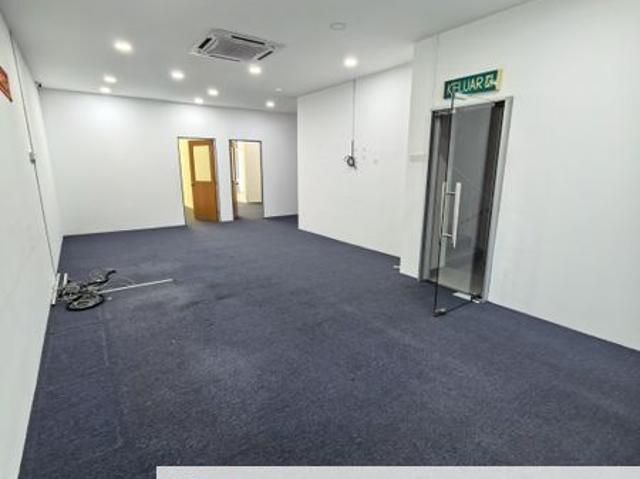 Shop for rent in Bukit Ledang, Johor