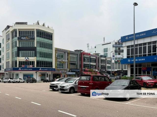 Shop for sale in Austin Heights, Tebrau