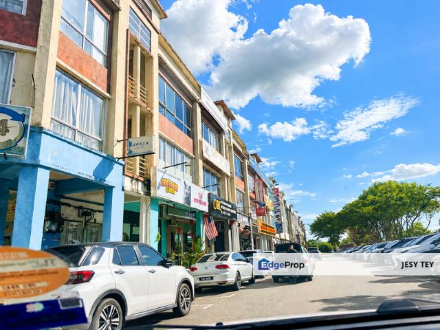 Shop for rent in Bukit Ledang, Johor