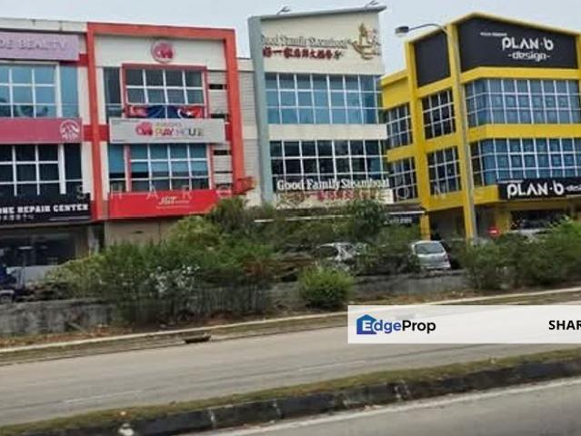 Shop for sale in Ayer Baloi, Johor