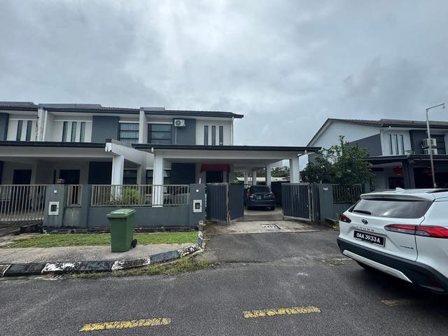 Terraced House for sale in Kuching, Bahagian Kuching