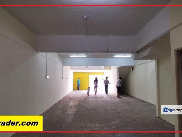 Shop for sale in Langat, Selangor