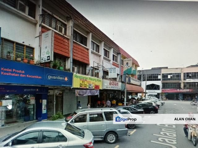 Shop for sale in Langat, Selangor