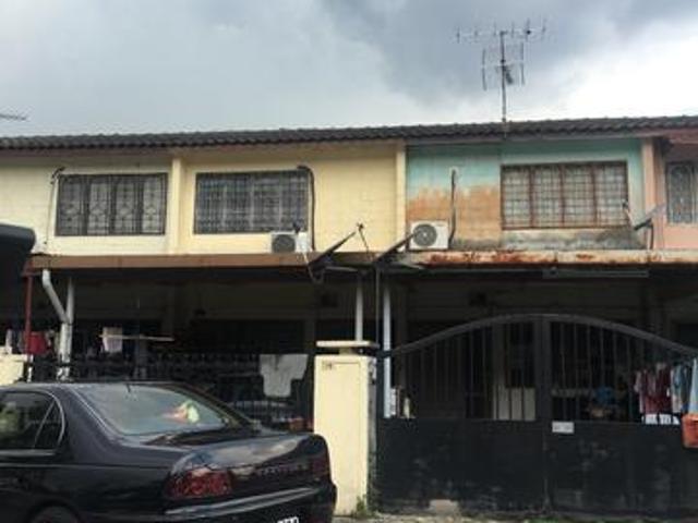 Terraced House for sale in Langat, Selangor
