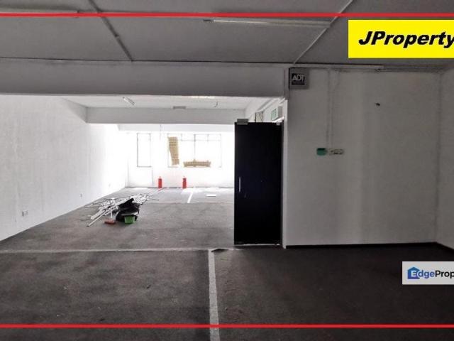 Shop for sale in Langat, Selangor