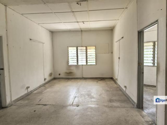 Shop for rent in Langat, Selangor