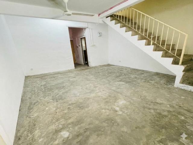 Terraced House for sale in Kluang