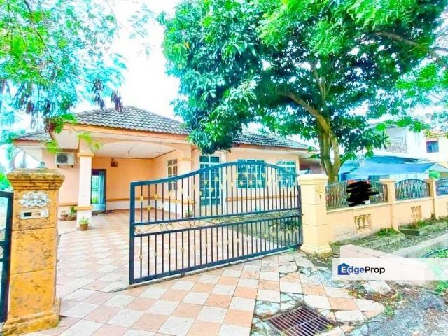 House for sale in Tanjong Sepat, Selangor