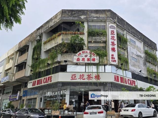 Shop for rent in Country Heights Damansara, Kuala Lumpur