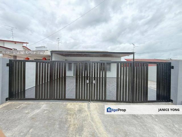 House for sale in Ulu Tiram, Johor