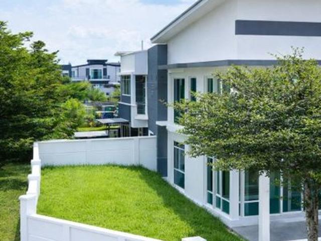 House for sale in Lima Kedai, Iskandar Puteri