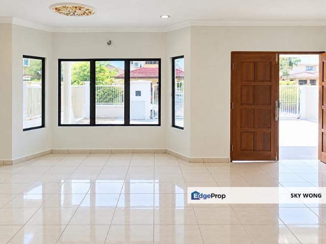 House for sale in Puchong, Majlis Bandaraya Subang Jaya