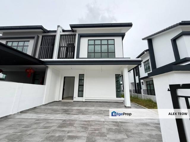 House for sale in Pulai, Bukit Ledang