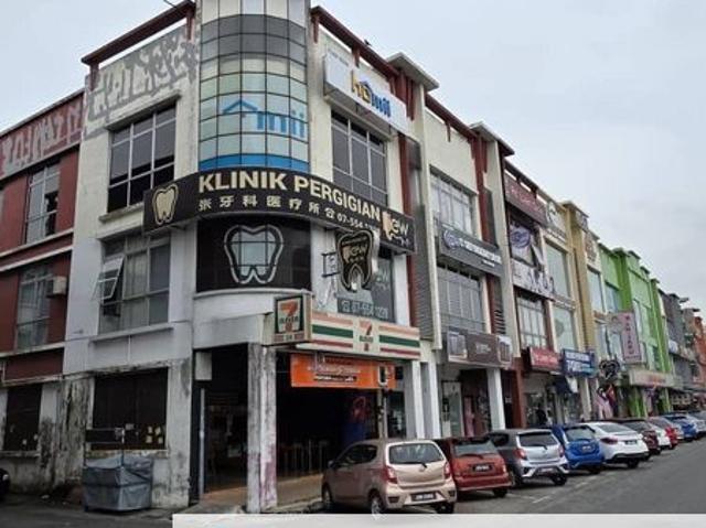 Shop for rent in Bukit Ledang, Johor