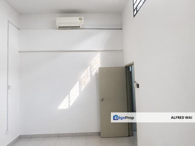 Shop for rent in Bukit Ledang, Johor