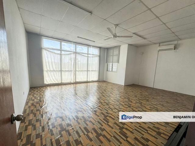 Shop for rent in Bukit Ledang, Johor