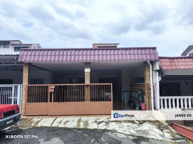 House for sale in Malaka