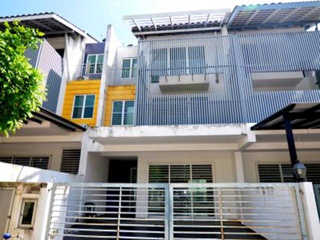 House for sale in Kajang, Langat