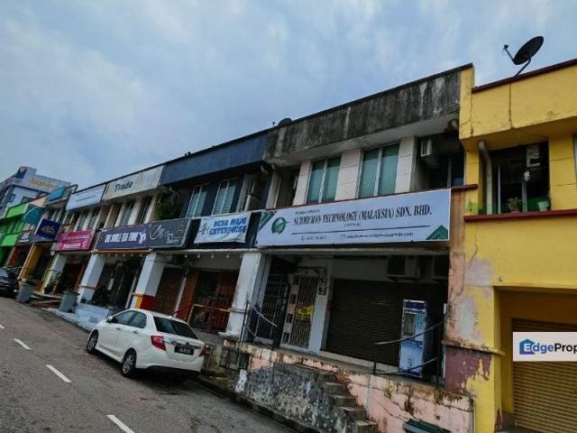 Shop for rent in Bukit Ledang, Johor