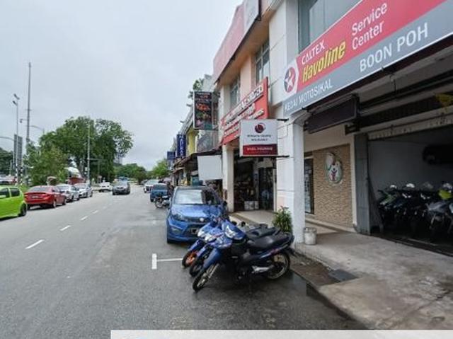 Shop for rent in Bukit Ledang, Johor