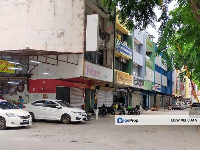 Shop for rent in Langat, Selangor