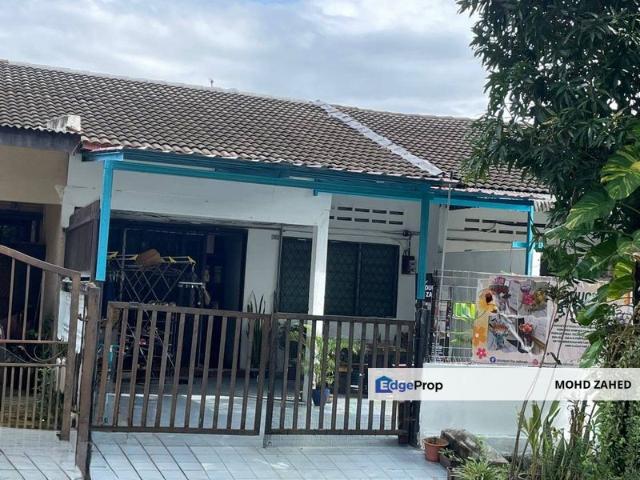 House for sale in Langat, Selangor
