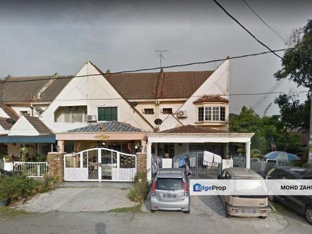 House for sale in Langat, Selangor