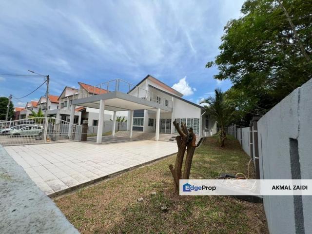 House for sale in Durian Tunggal, Malaka