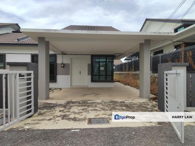 House for sale in Durian Tunggal, Malaka
