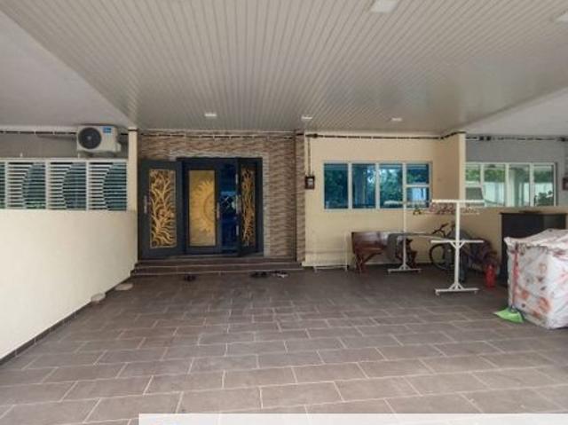 House for rent in Malaka