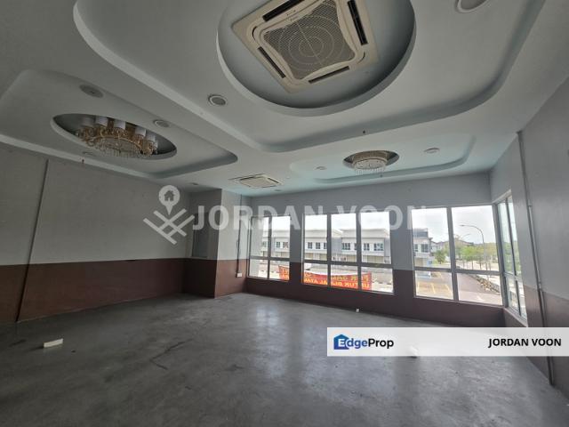 Shop for rent in Mukim 16, Tena