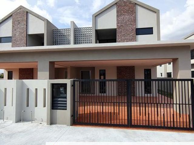 House for sale in Sendayan Village, Negeri Sembilan