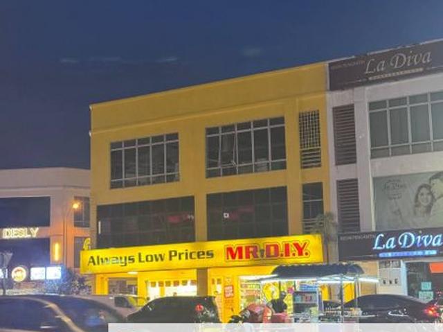 Shop for rent in Bukit Ledang, Johor