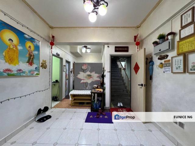 Shop for sale in Bandar Uda Utama, Iskandar Puteri
