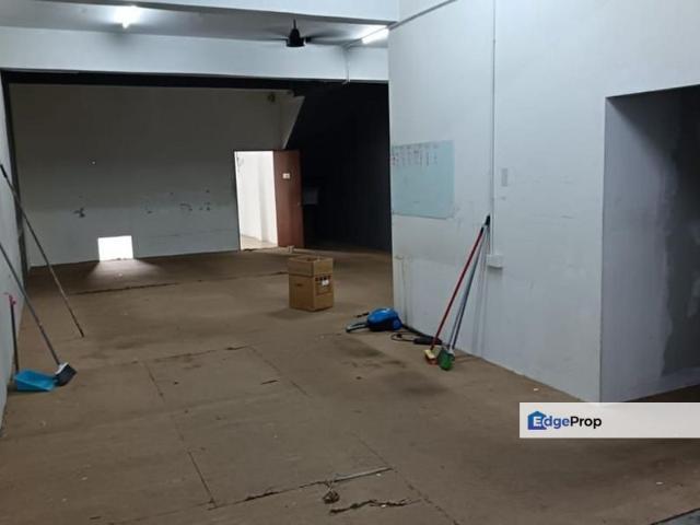 Shop for rent in Bukit Ledang, Johor